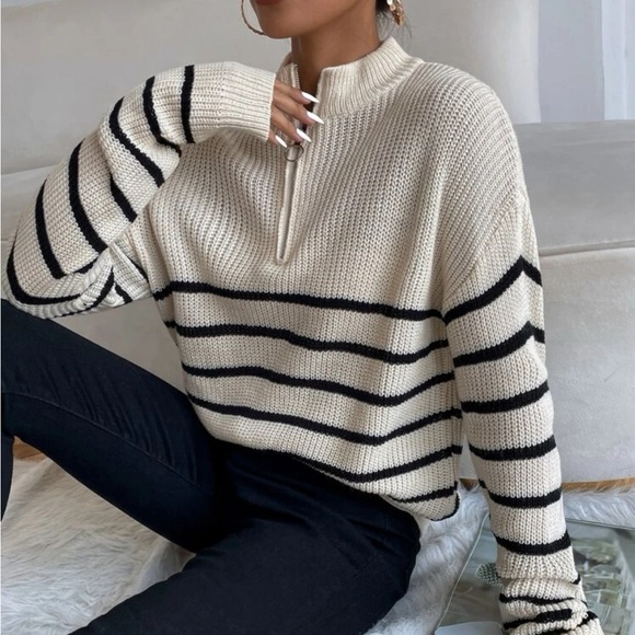 SHEIN Sweaters - Stripped Sweater